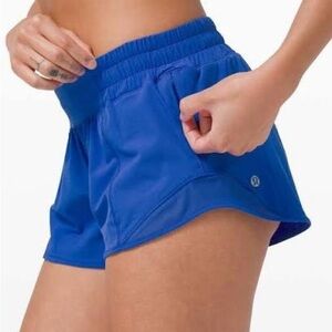 Lululemon Hotty Hot Cerulean Blue 2.5" Inseam Size 4 Low Rise Shorts RARE